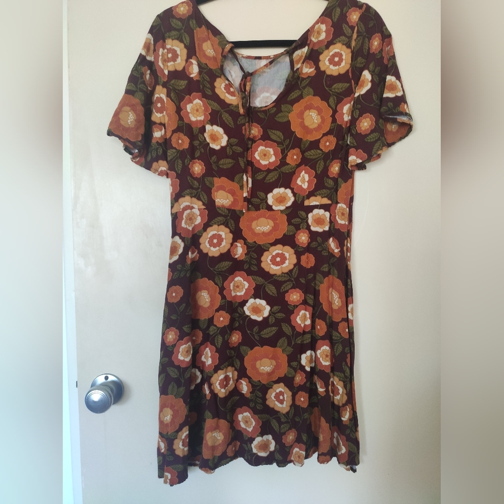 Princess Highway Floral Dress - Picture 2 of 3